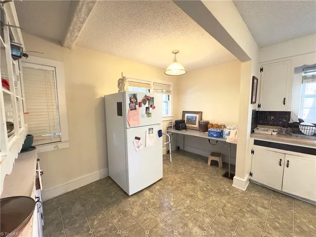 $200,000 | 110 Harris Avenue, Elkin, NC 28621