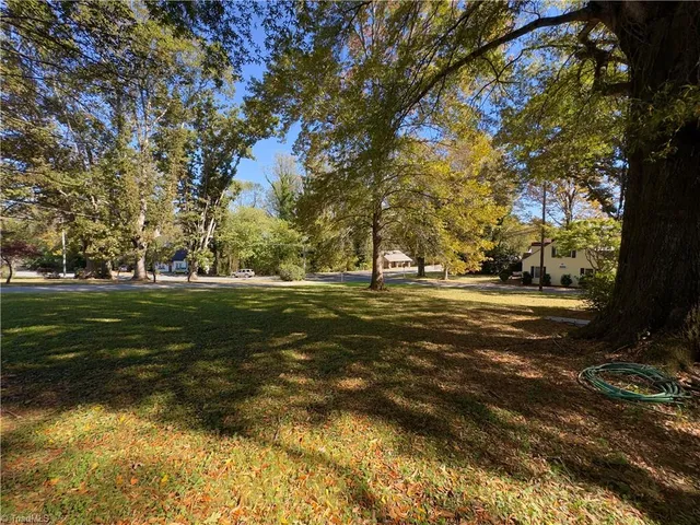 $200,000 | 110 Harris Avenue, Elkin, NC 28621