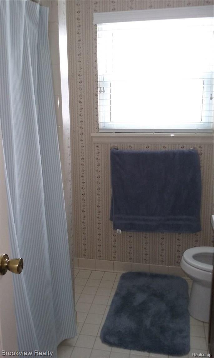 14148 Merriman Road Livonia, MI 48154 - Photo 19 of 61 20170208_124723.jpg
