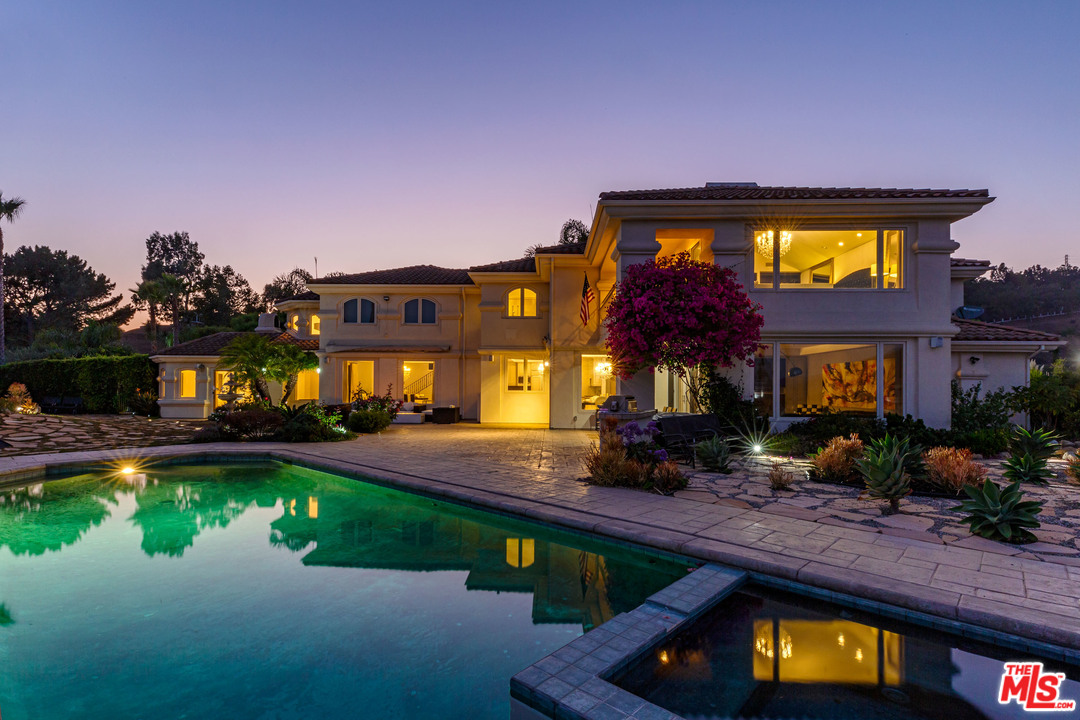 27425 Calicut Road Malibu, CA 90265 - Photo 18 of 22