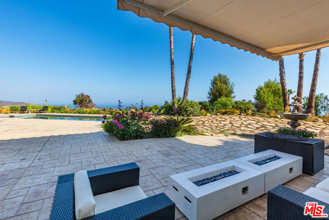 27425 Calicut Road Malibu, CA 90265 - Photo 7 of 22