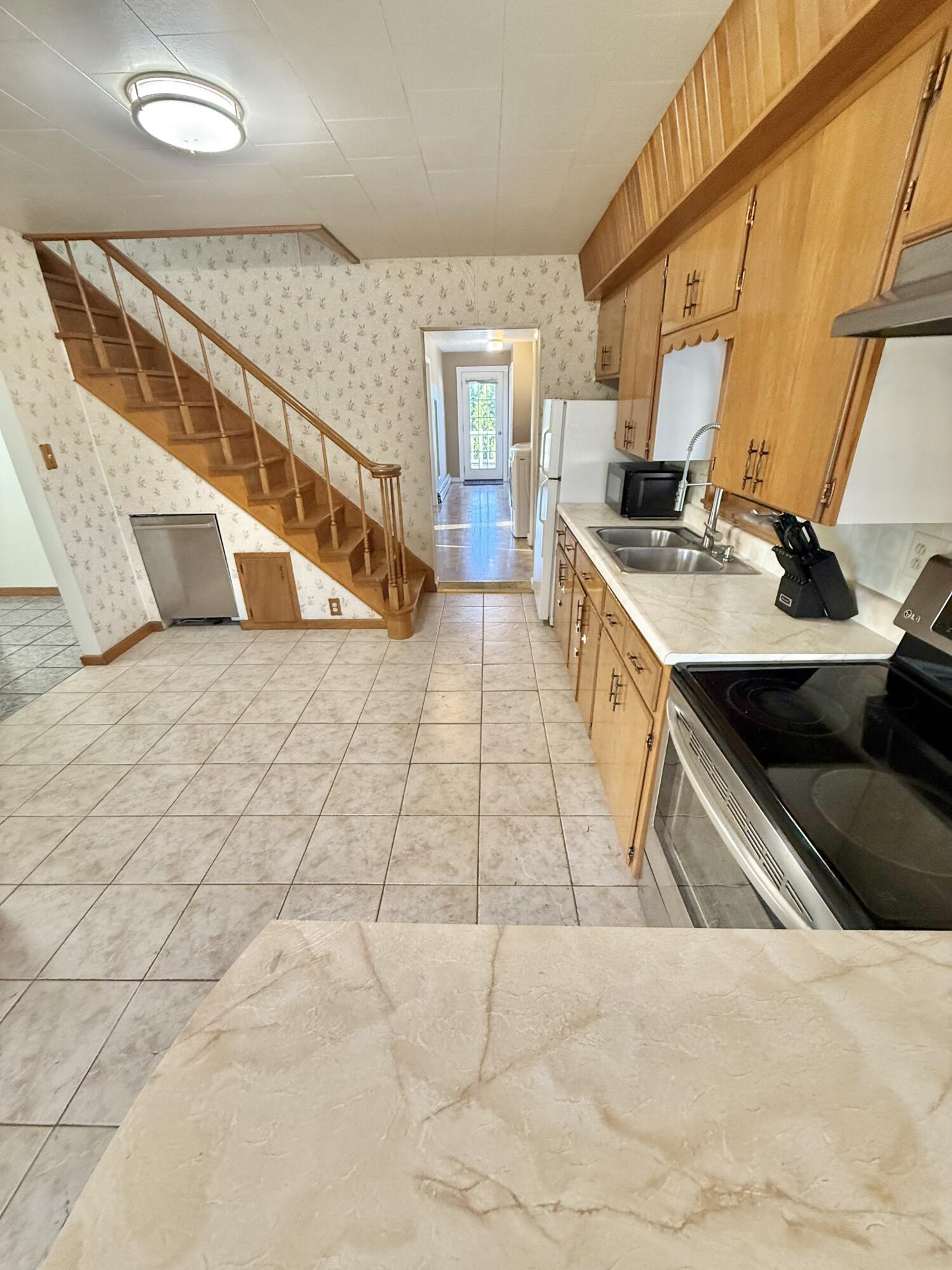 982 Main Street Grand Isle, ME 04746 - Photo 40 of 97 Kitchen