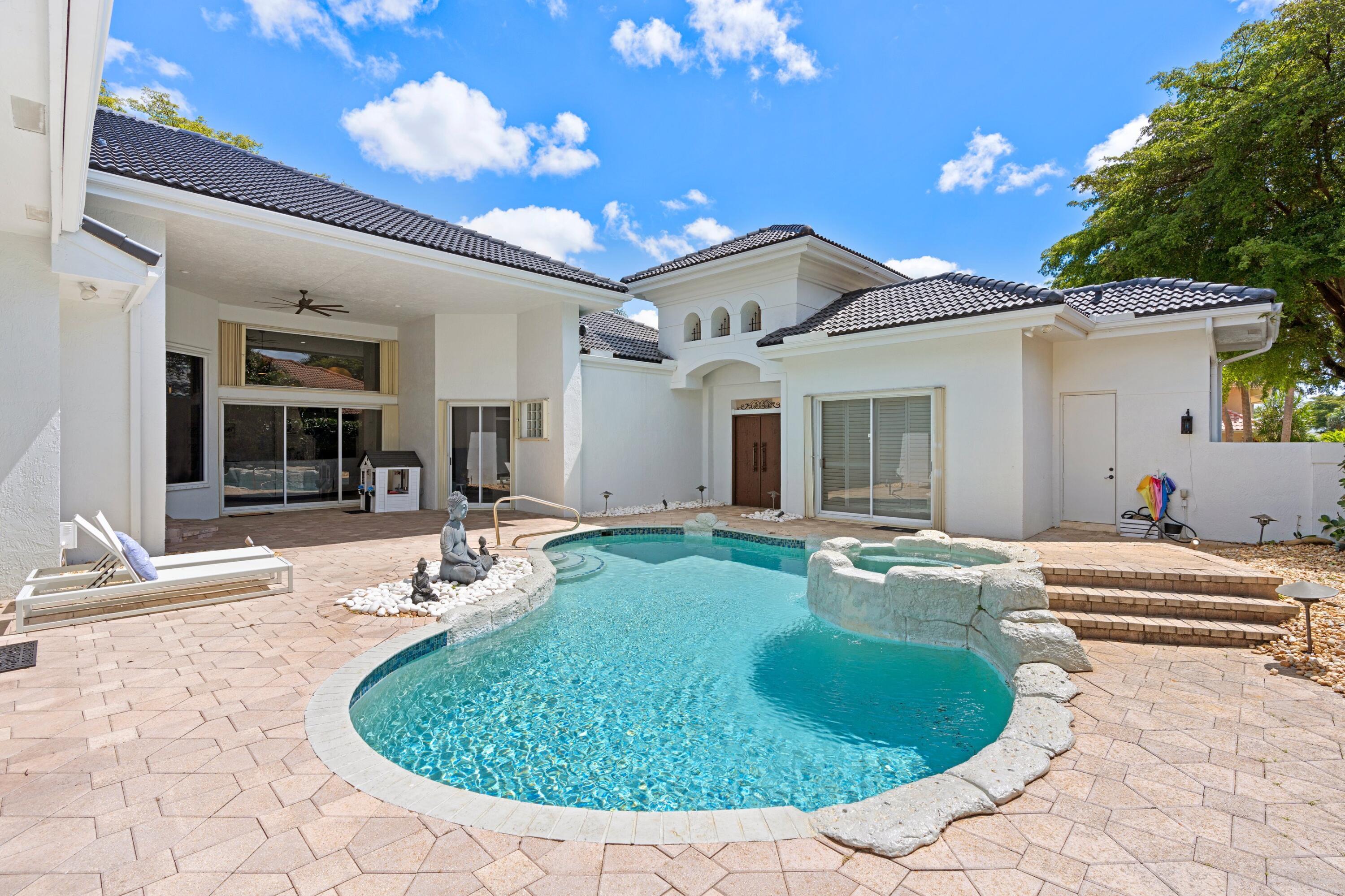 7796 Mandarin Drive Boca Raton, FL 33433 - Photo 24 of 36 Hot tub