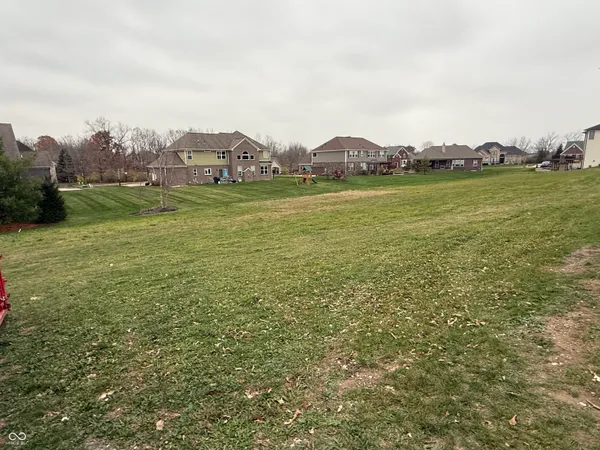 $299,900 | 3733 West 121st Street, Zionsville, IN 46077
