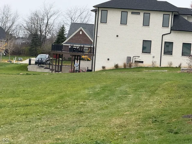 $335,000 | 3733 West 121st Street, Zionsville, IN 46077