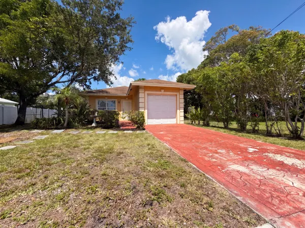 $445,000 | 453 North Deerfield Avenue, Deerfield Beach, FL 33441