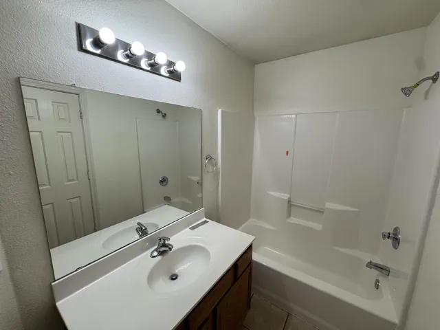 $1,250 | 5404 Marshall Street, Unit B, Lubbock, TX 79416