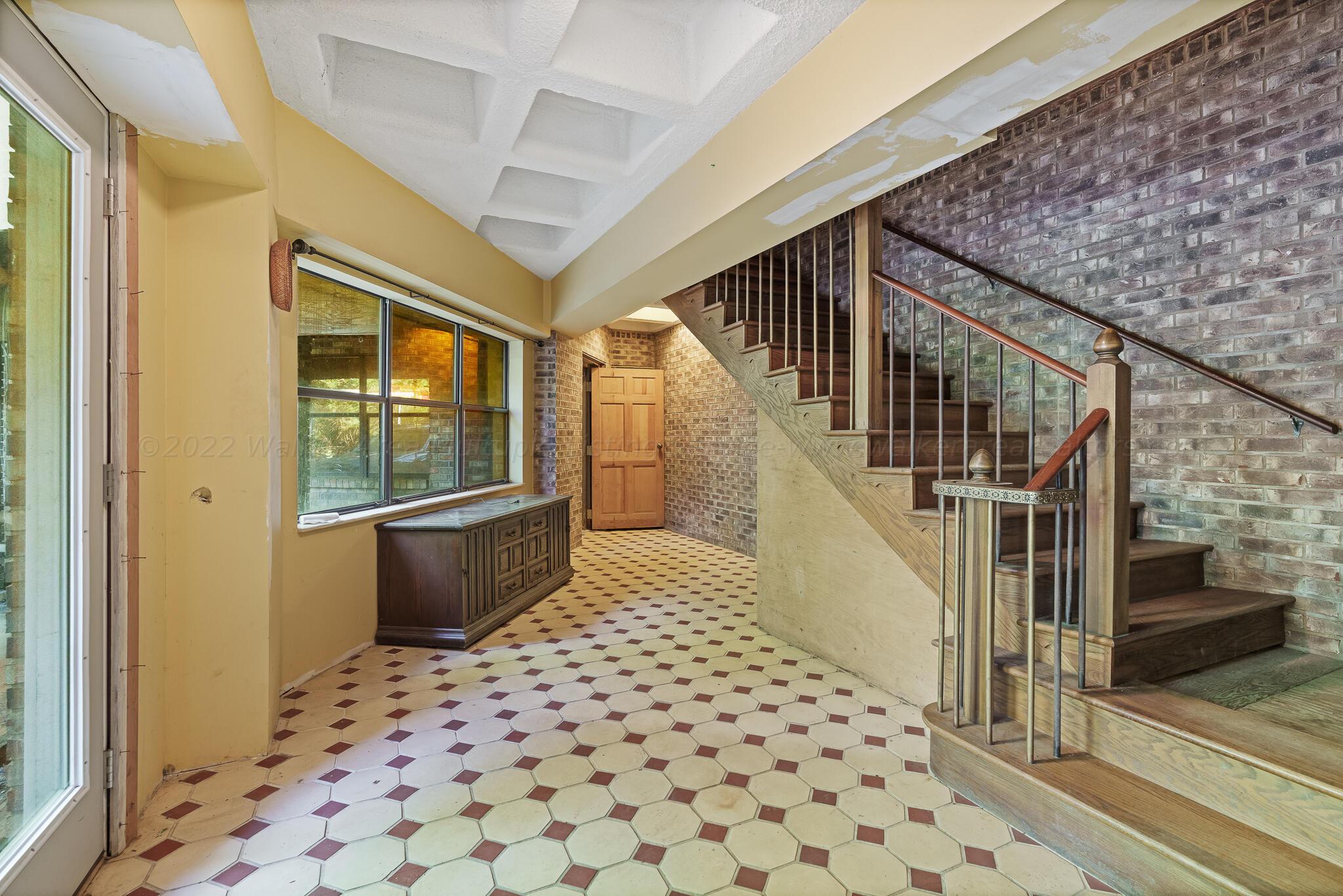 446 Gulf Crest Road Jasper, AL 35504 - Photo 4 of 27 Gallery Image 4