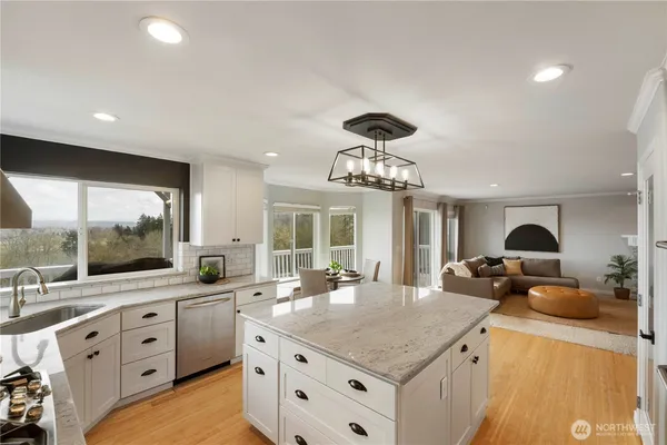 $959,000 | 5805 51st Ave Court East, Tacoma, WA 98443