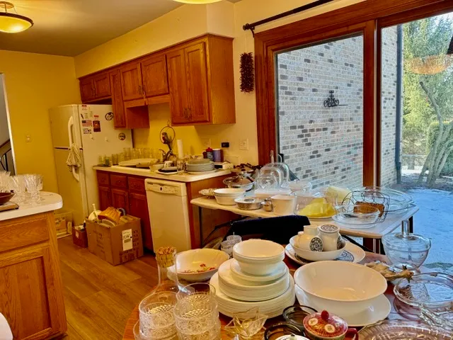 $520,000 | 7700 Apple Tree Lane, Willowbrook, IL 60527