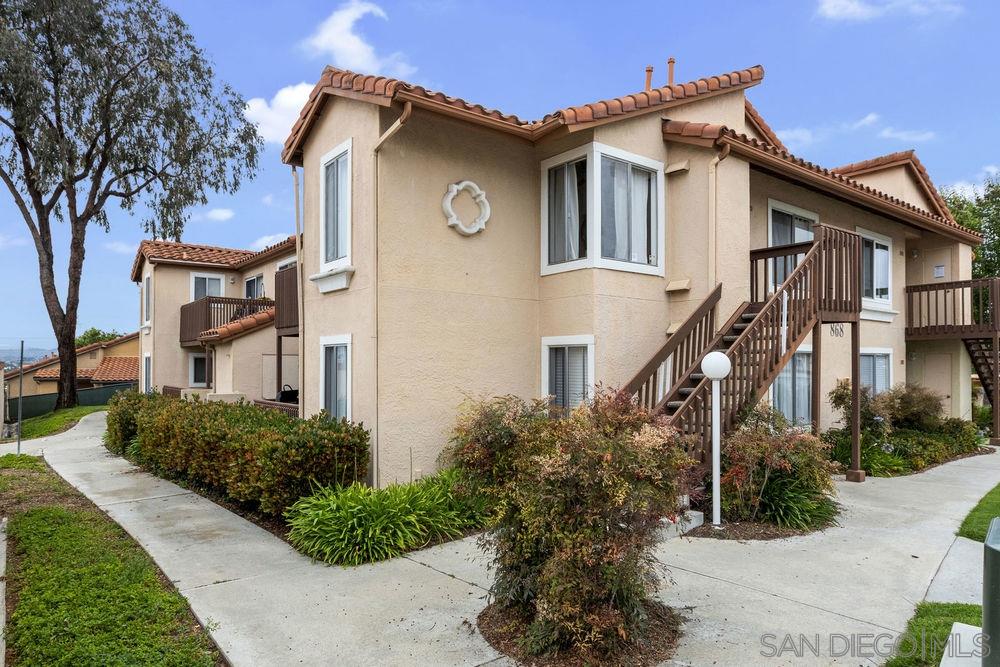 868 South Rancho Santa Fe Road, Unit B San Marcos, CA 92078 - Photo 5 of 20