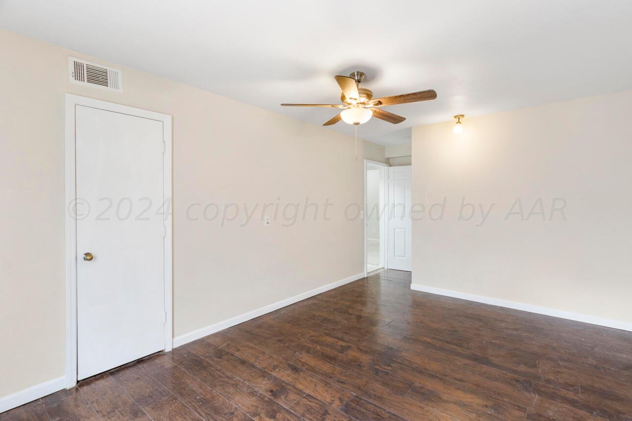 3721 Memory Lane Amarillo, TX 79109 - Photo 16 of 26 2nd Bedroom