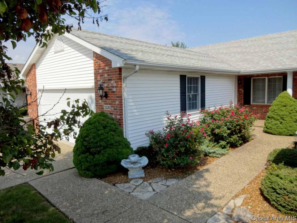 3220 Sequoia Drive Springfield, IL 62712 - Photo 1 of 11 Gallery Image 1