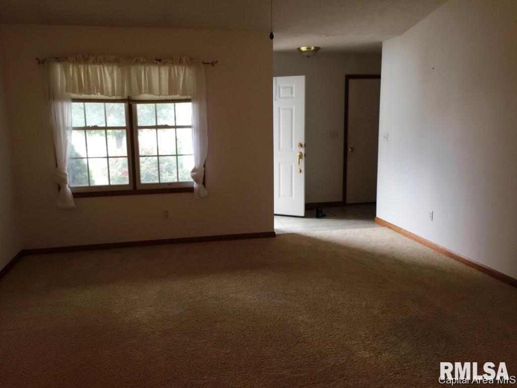 3220 Sequoia Drive Springfield, IL 62712 - Photo 8 of 11 Gallery Image 8