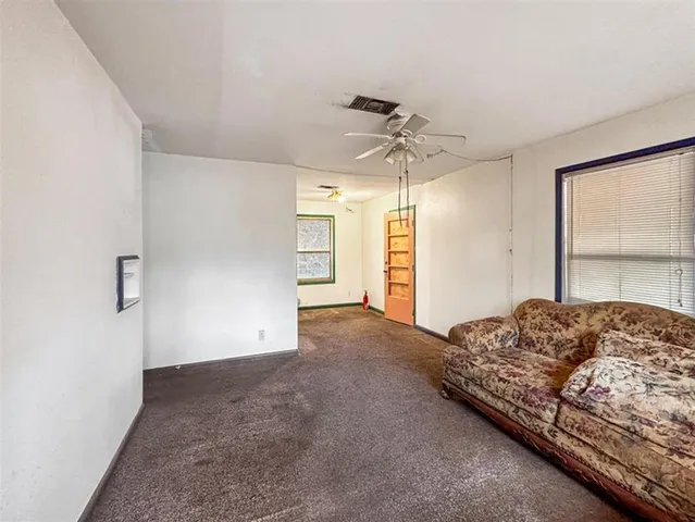 $49,900 | 1200 Aaron Avenue, Leesville, LA 71446