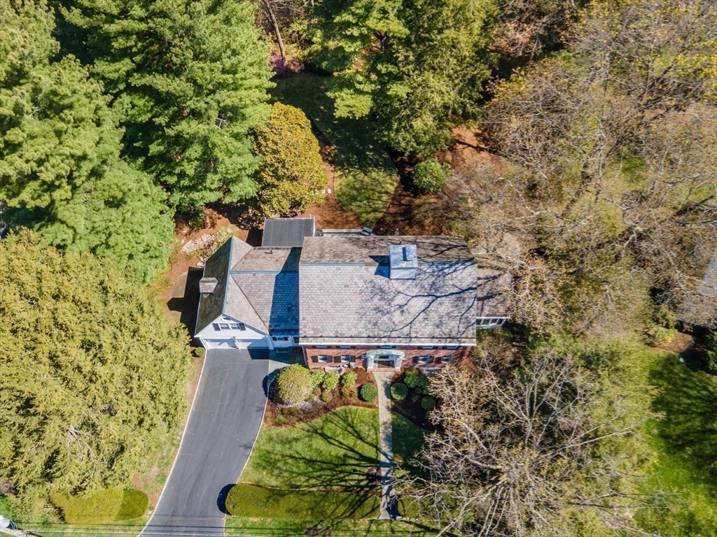 35 Arnold Road Wellesley, MA 02481 - Photo 28 of 28