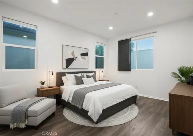 $779,900 | 7619 Patriot Way, Van Nuys, CA 91405