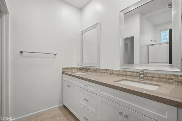 $779,900 | 7619 Patriot Way, Van Nuys, CA 91405