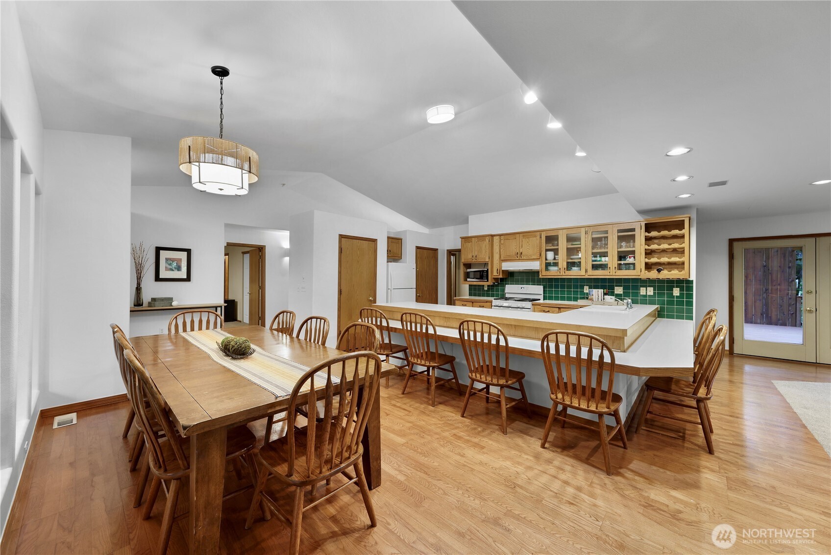 6929 Baker Circle Deming, WA 98244 - Photo 10 of 39