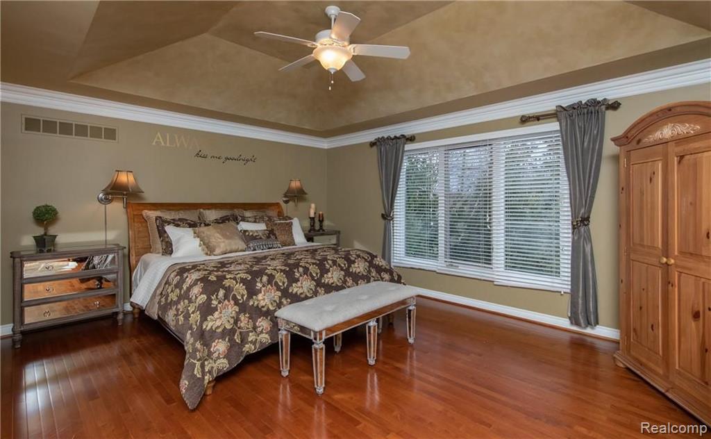 1056 Autumnview Drive Rochester, MI 48307 - Photo 23 of 44