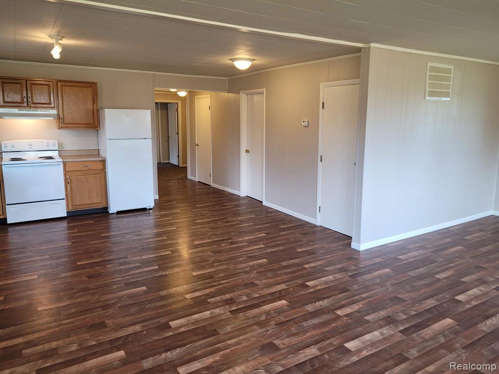 1299 Sand Beach Road Bad Axe, MI 48413 - Photo 5 of 44