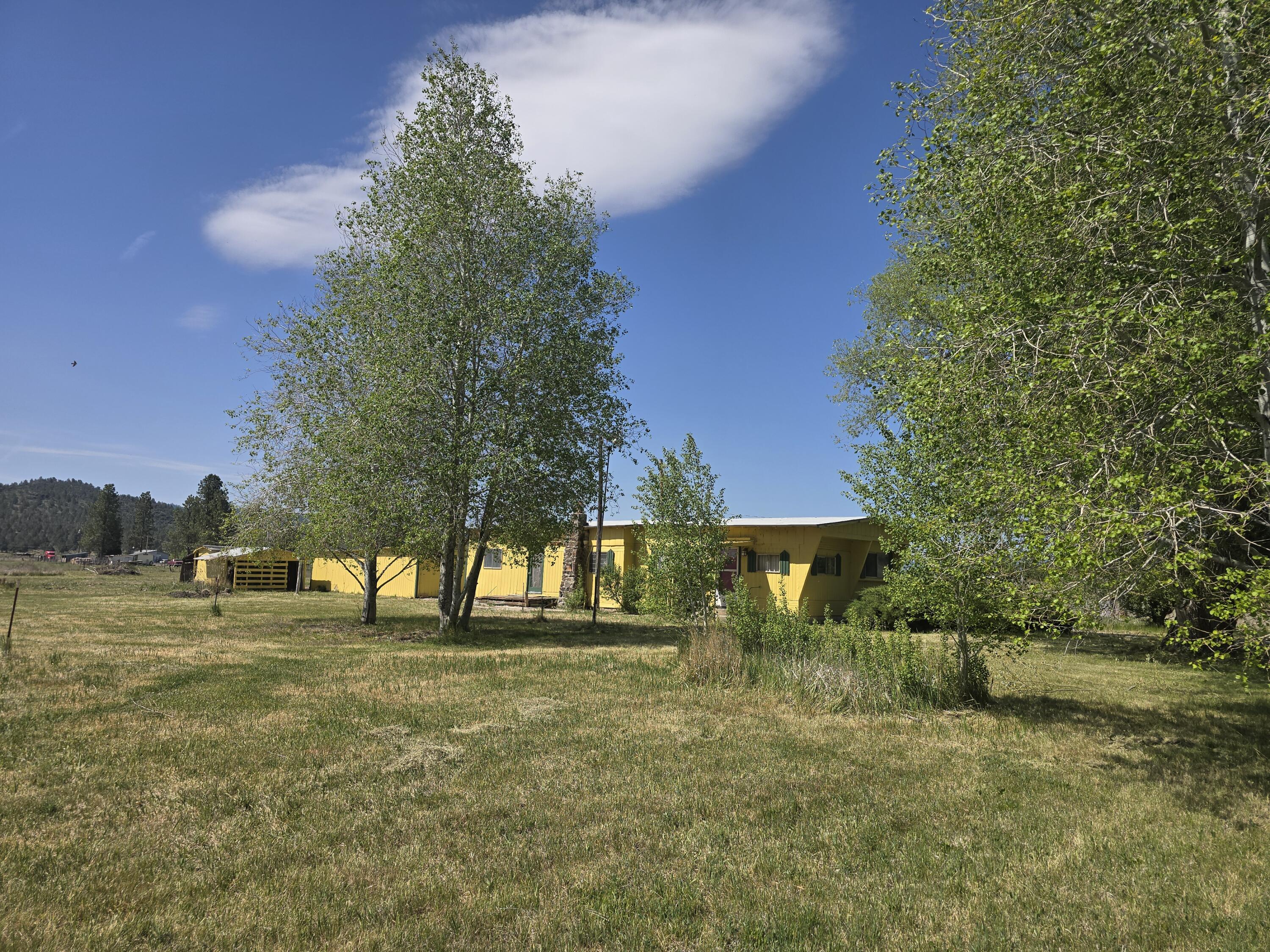 31974 Drews Road Chiloquin, OR 97624 - Photo 25 of 25 a view of outdoor space with garden view