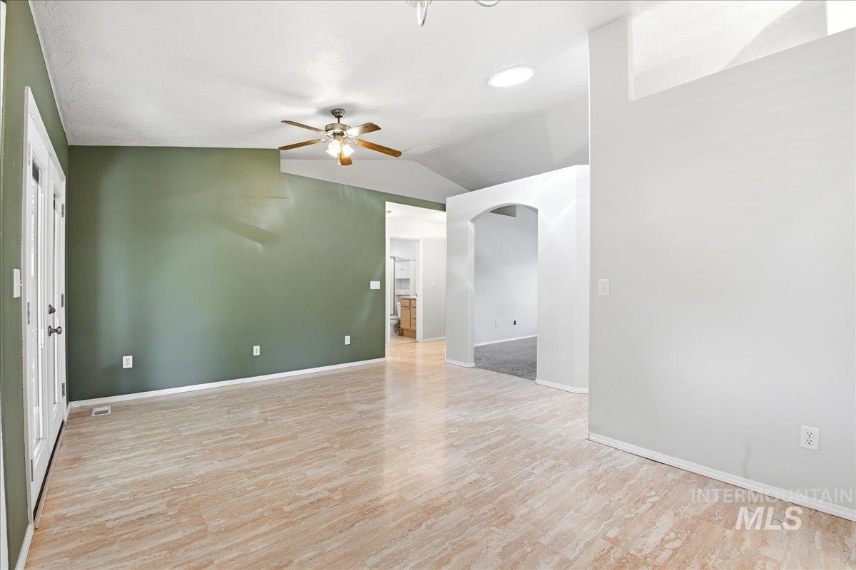 2649 West Wave Court Meridian, ID 83642 - Photo 14 of 36