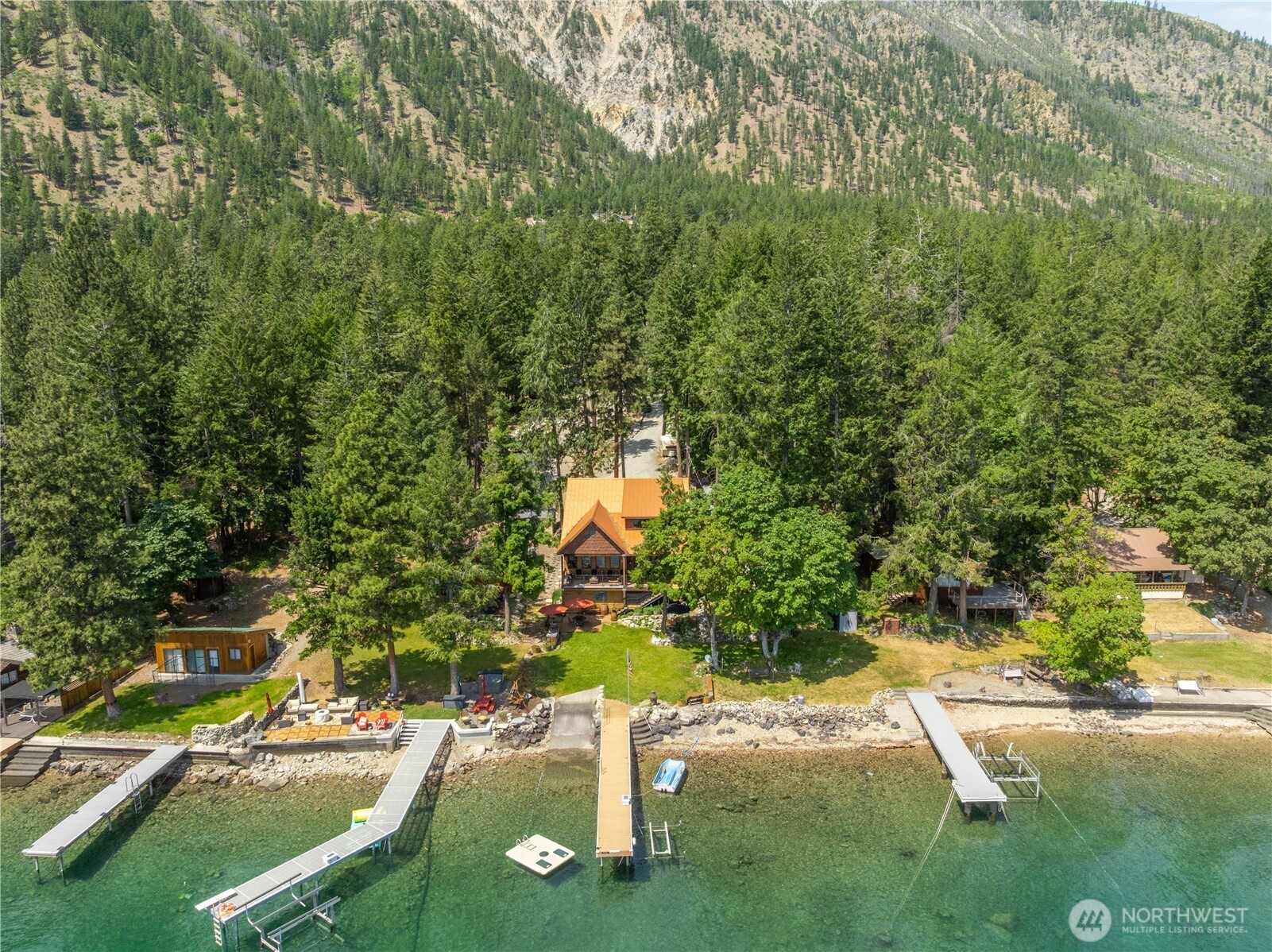 11532 South Lakeshore Road Chelan, WA 98816 - Photo 1 of 40 Gallery Image 1