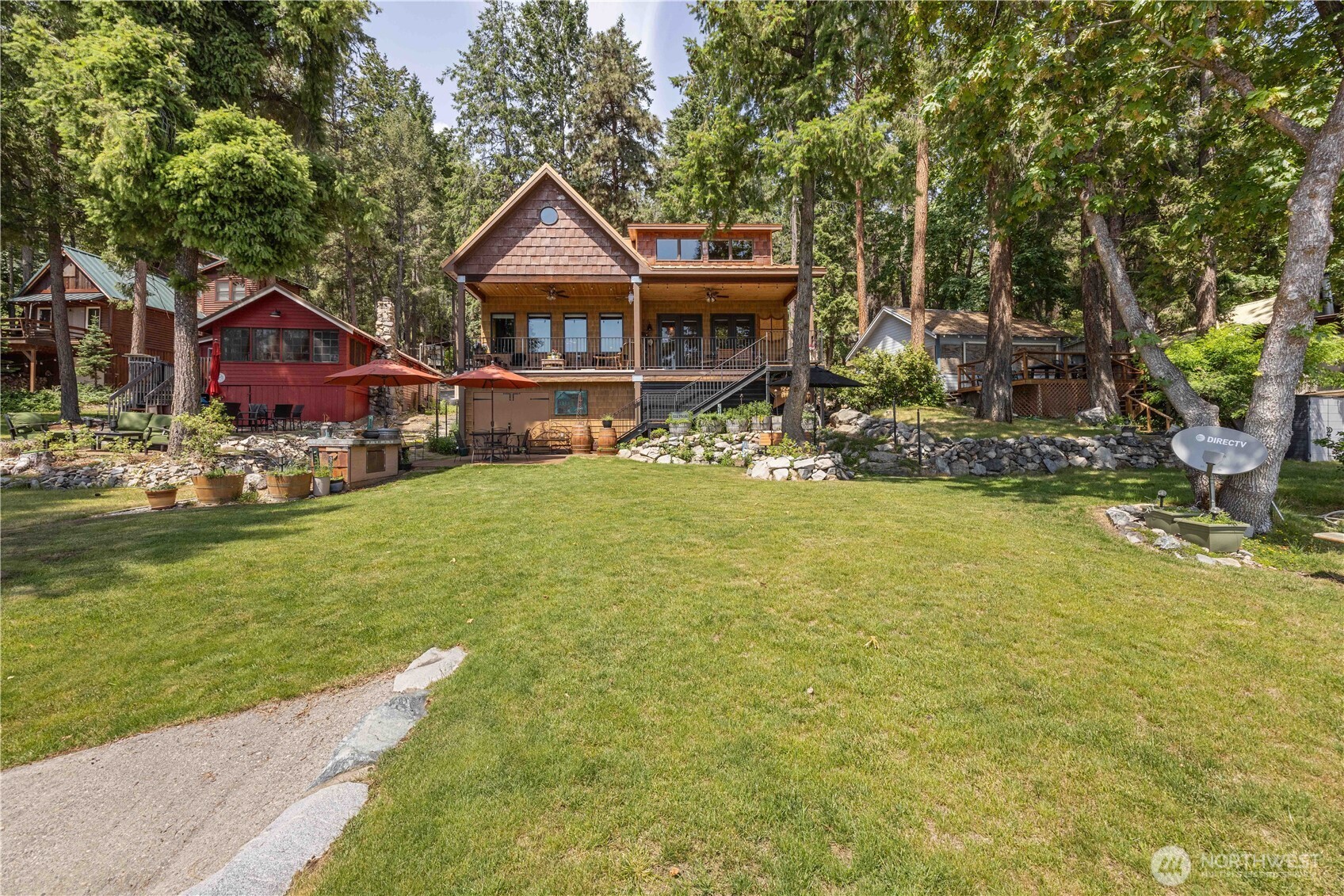 11532 South Lakeshore Road Chelan, WA 98816 - Photo 24 of 40 Gallery Image 24