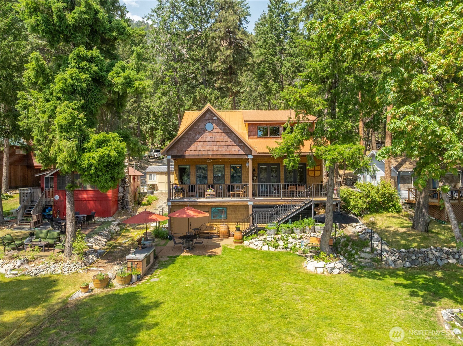 11532 South Lakeshore Road Chelan, WA 98816 - Photo 33 of 40 Gallery Image 33
