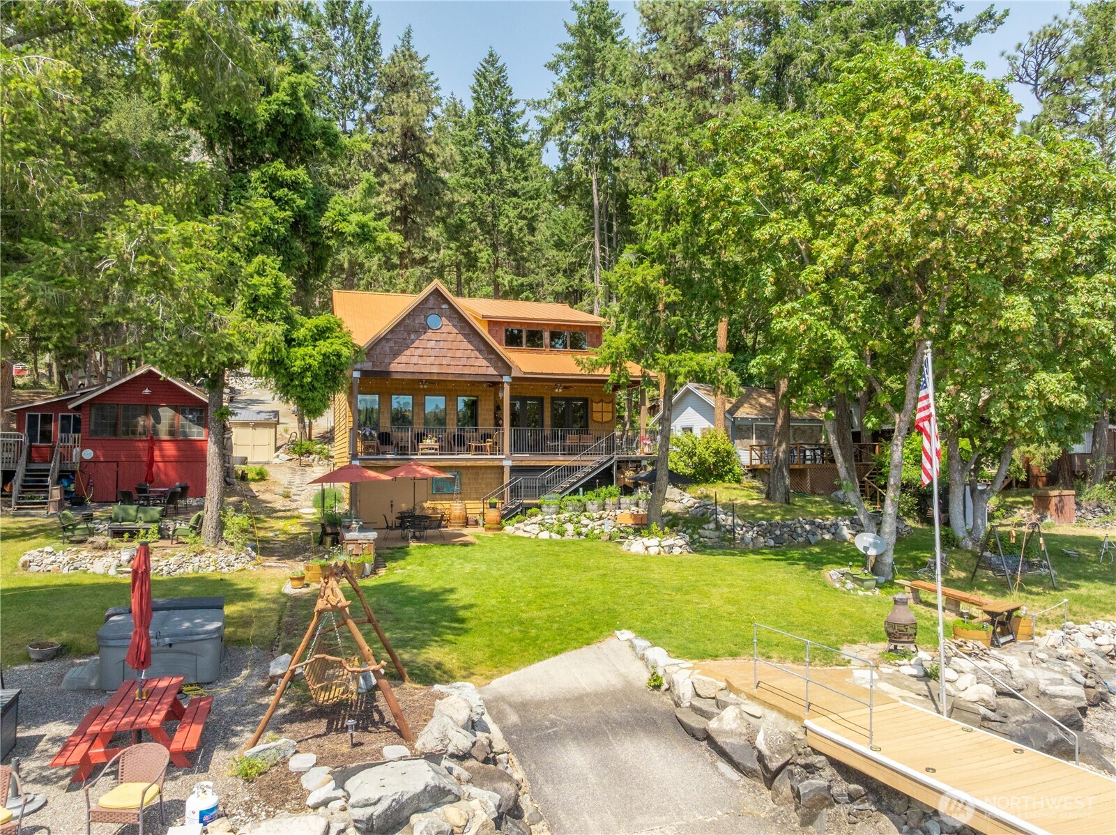 11532 South Lakeshore Road Chelan, WA 98816 - Photo 34 of 40 Gallery Image 34