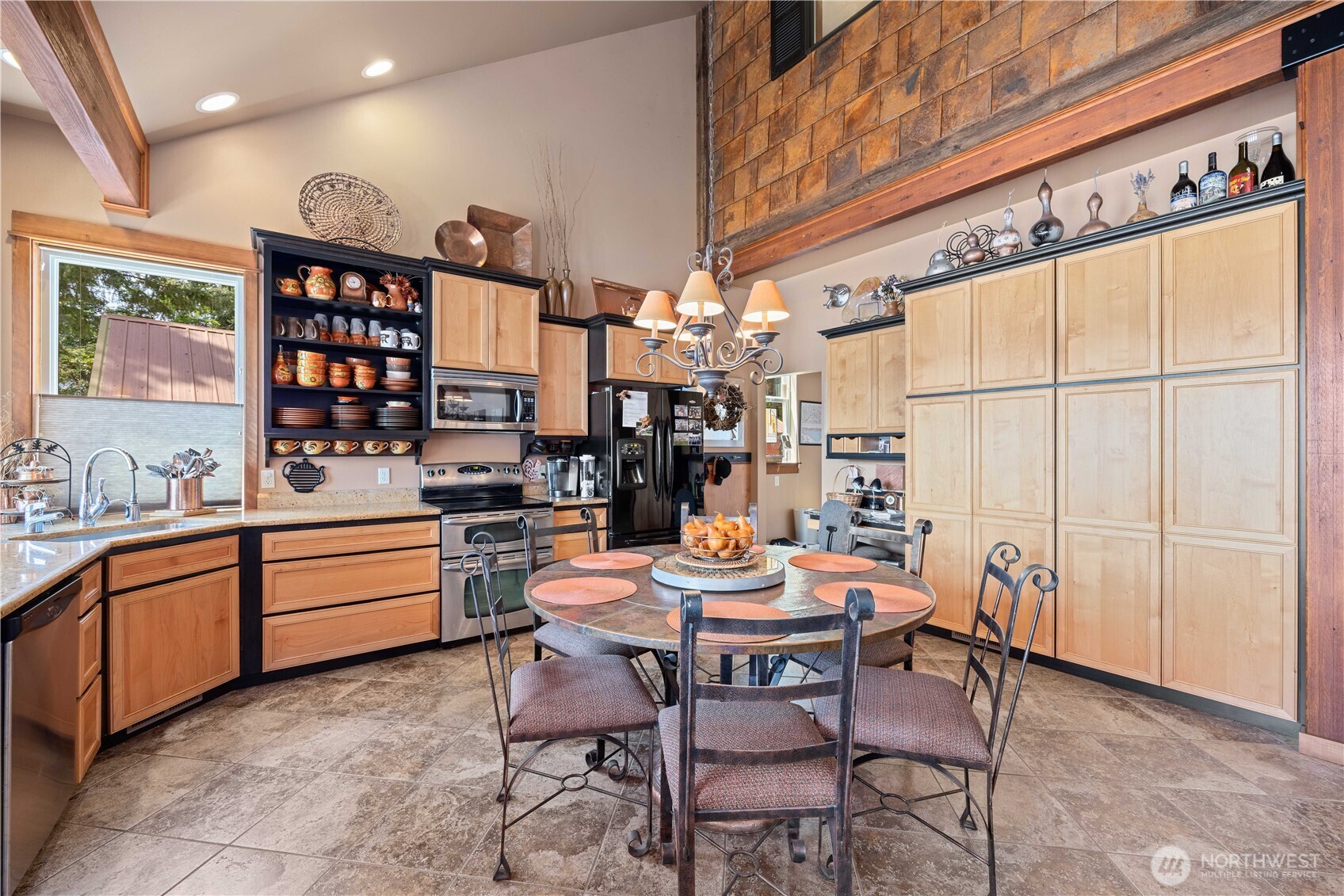 11532 South Lakeshore Road Chelan, WA 98816 - Photo 6 of 40 Gallery Image 6