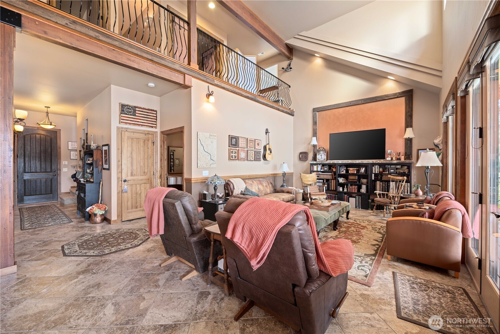 11532 South Lakeshore Road Chelan, WA 98816 - Photo 9 of 40 Gallery Image 9