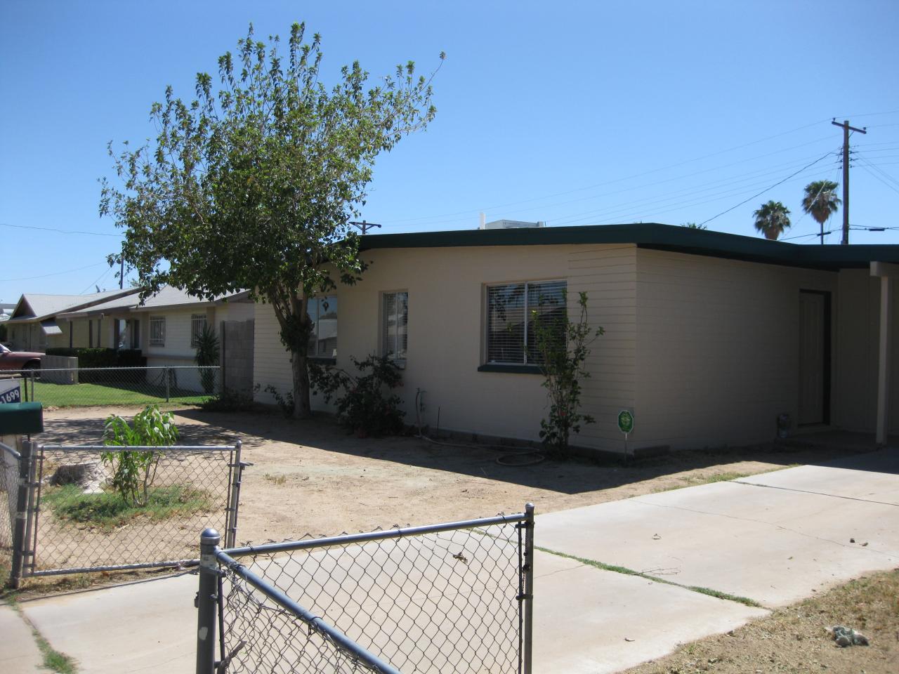 919 East Carson Road Phoenix, AZ 85042 - Photo 2 of 4 front of home