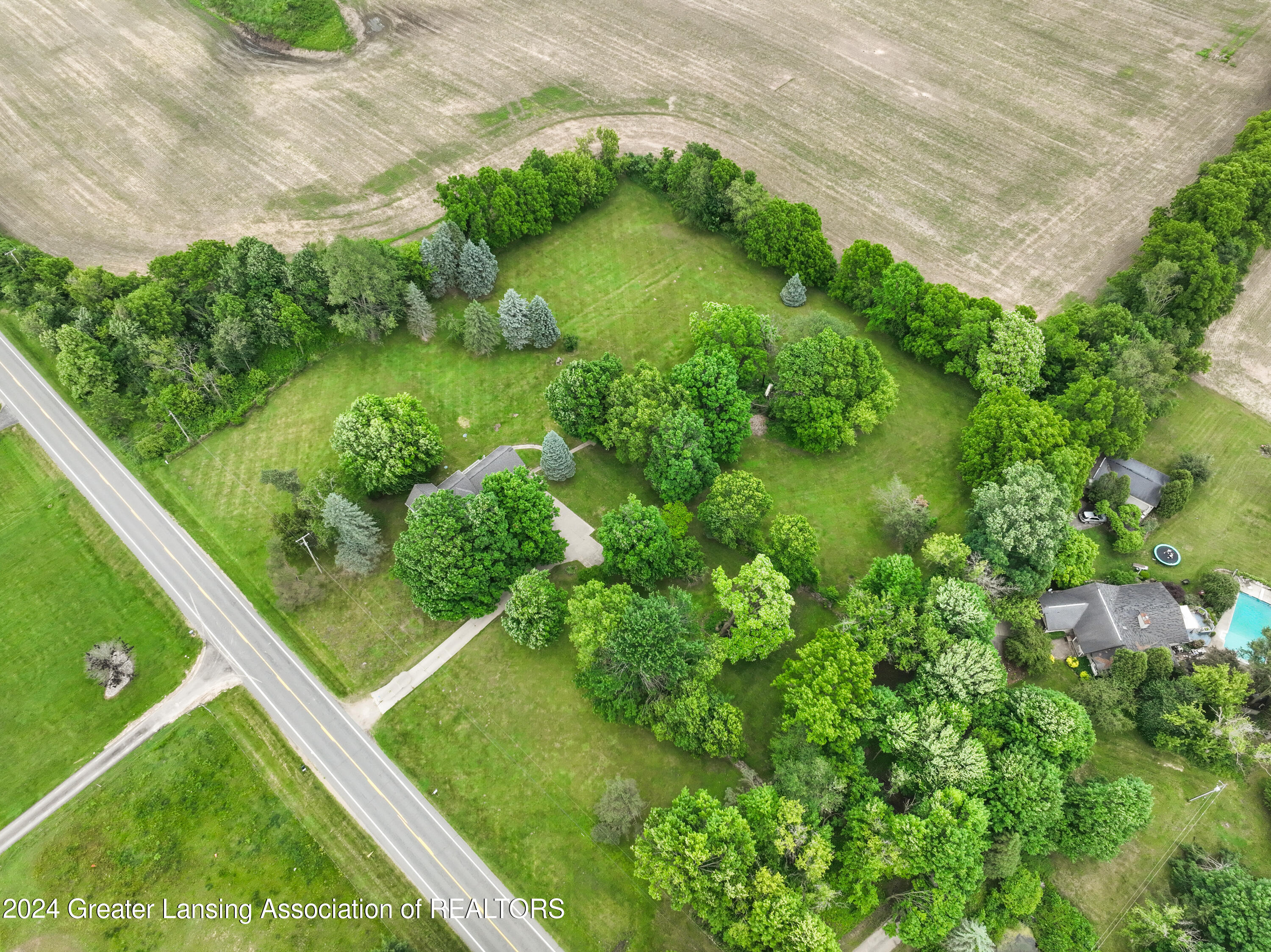 1056 North Waverly Road Dimondale, MI 48821 - Photo 39 of 49 DJI_20240606164247_0005_V