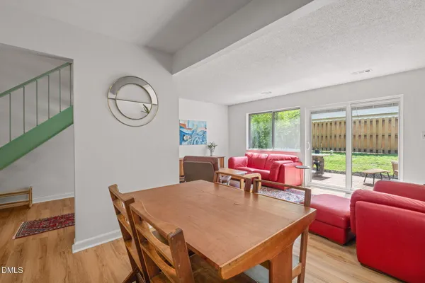 $285,000 | 220 Elizabeth Street, Unit E7, Chapel Hill, NC 27514