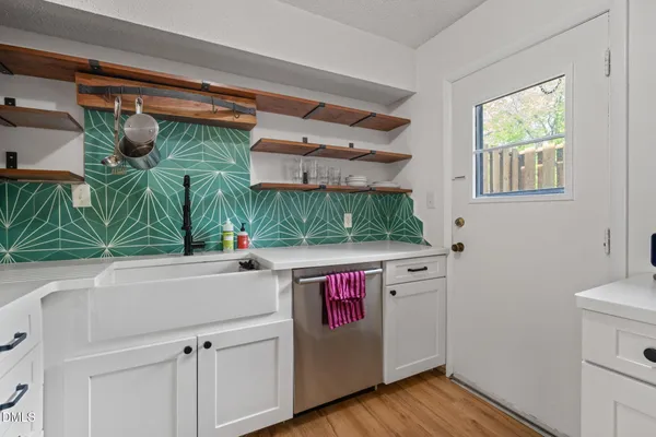 $285,000 | 220 Elizabeth Street, Unit E7, Chapel Hill, NC 27514