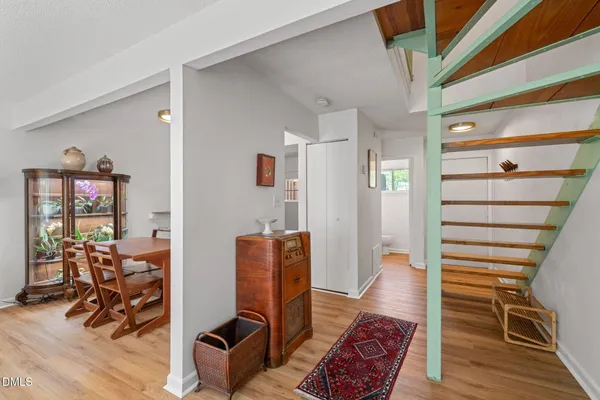 $285,000 | 220 Elizabeth Street, Unit E7, Chapel Hill, NC 27514