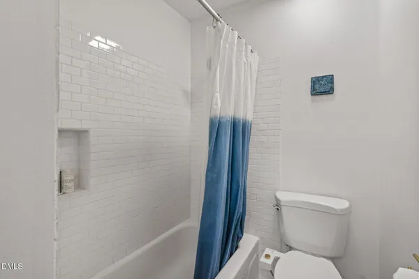 $285,000 | 220 Elizabeth Street, Unit E7, Chapel Hill, NC 27514