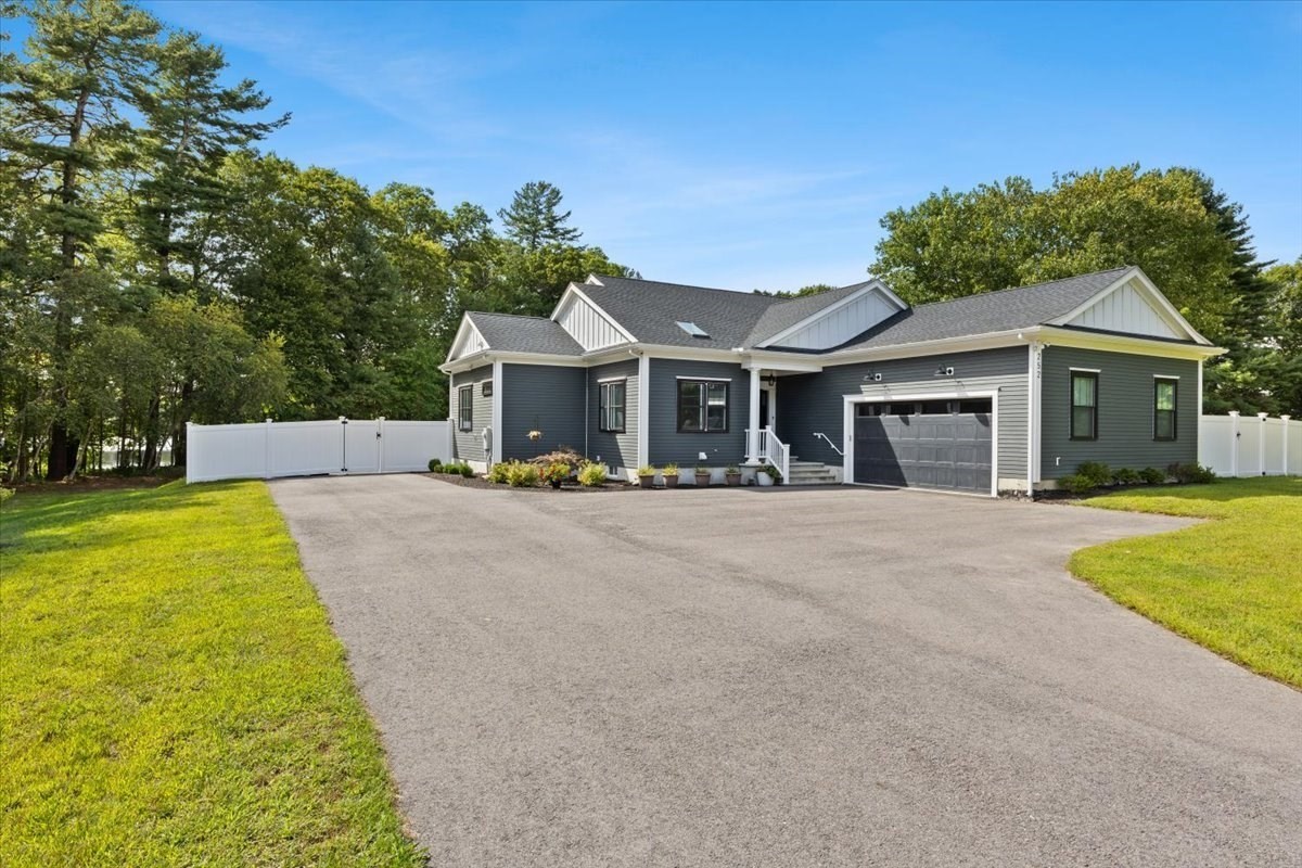 252 Scadding Street Taunton, MA 02780 - Photo 3 of 41 Gallery Image 3