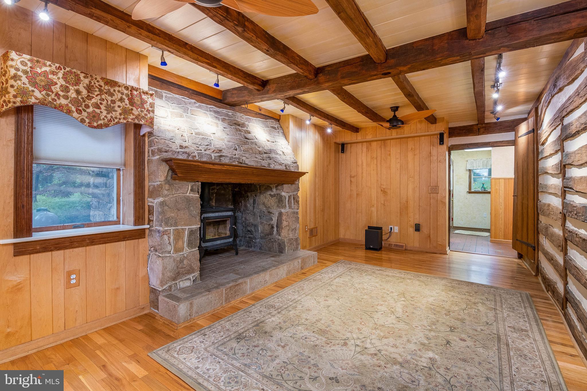 6220 4 Point Road Bethel, PA 19507 - Photo 4 of 29 Gallery Image 4