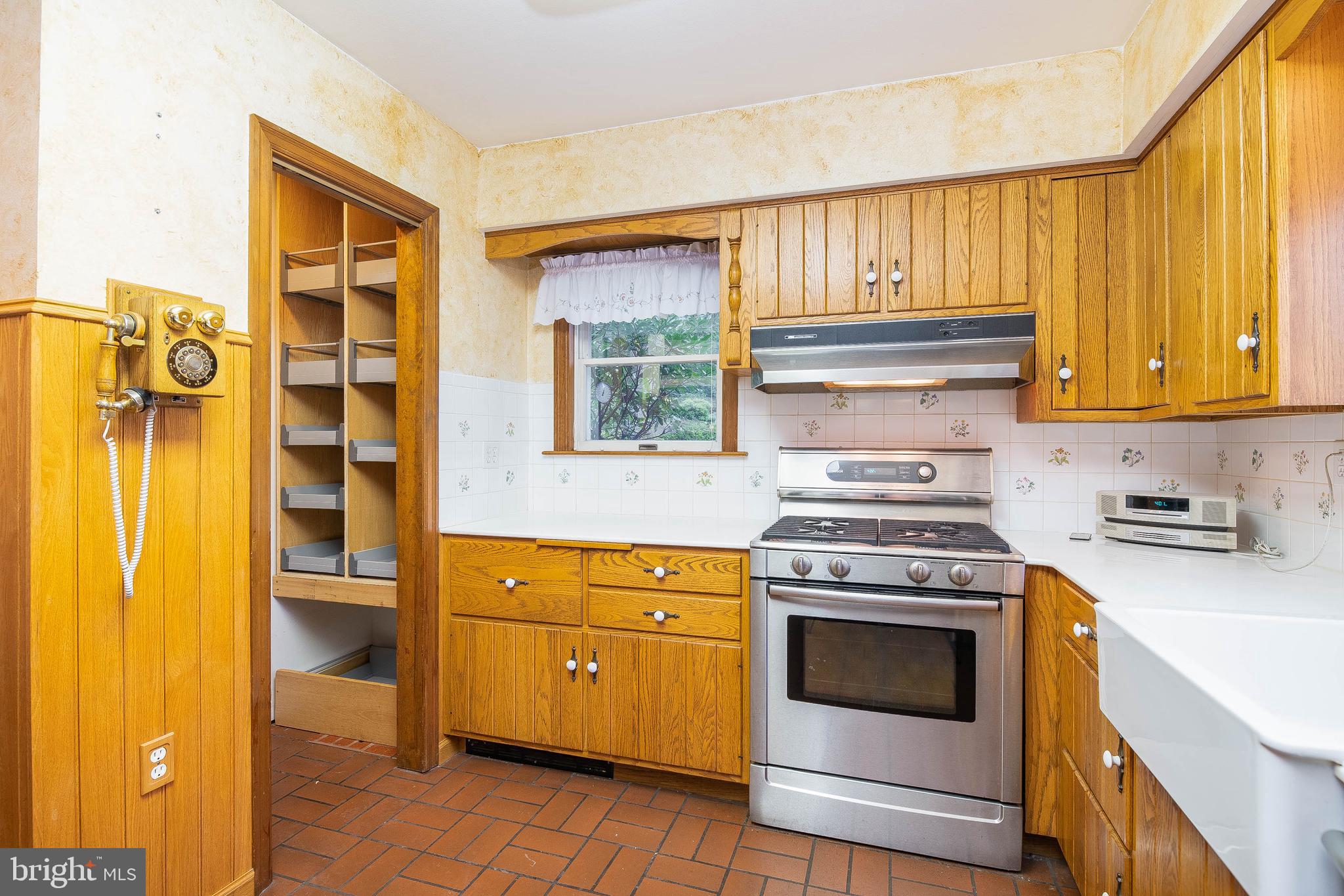 6220 4 Point Road Bethel, PA 19507 - Photo 7 of 29 Gallery Image 7