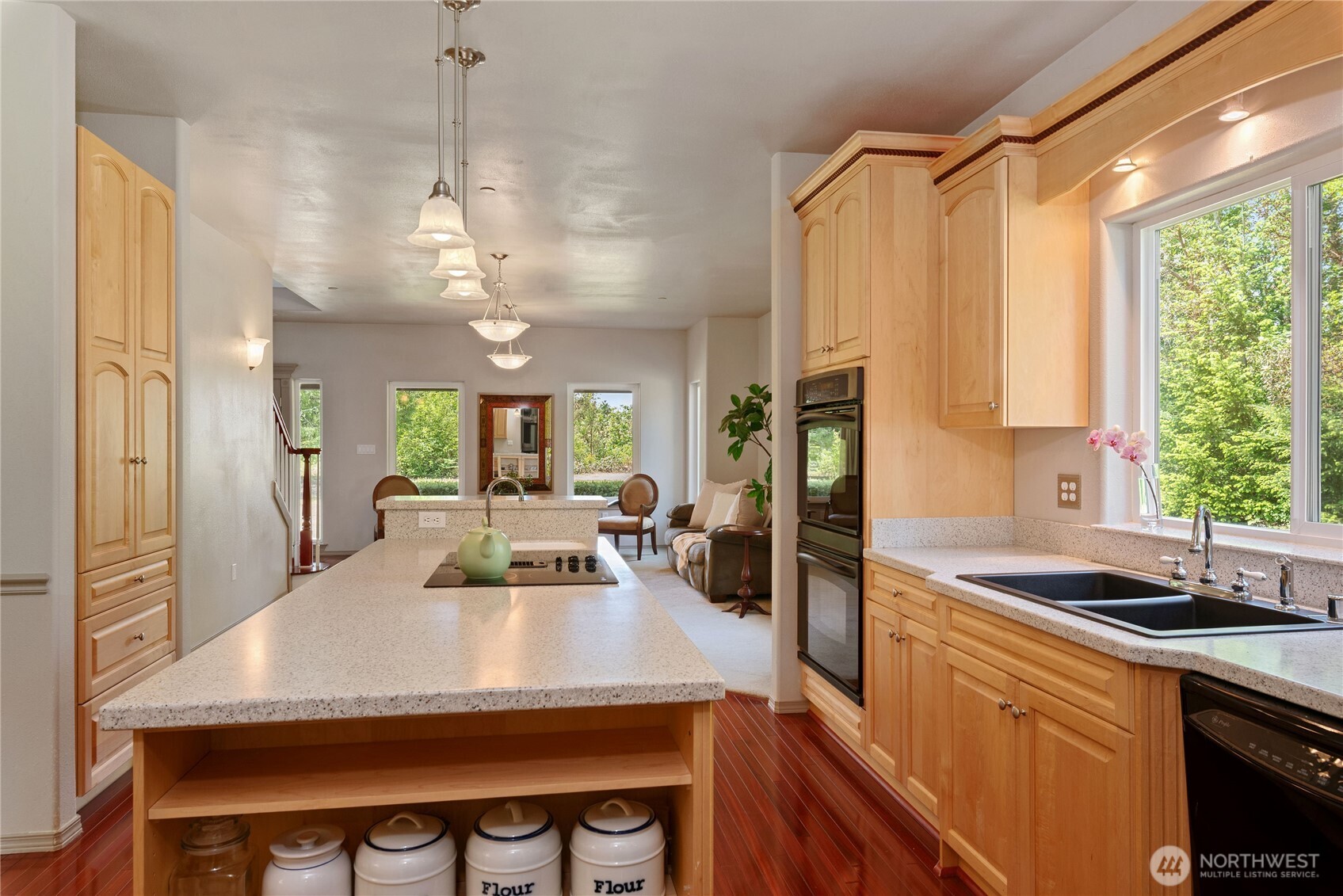 323 East Alderwood Road Belfair, WA 98528 - Photo 14 of 38