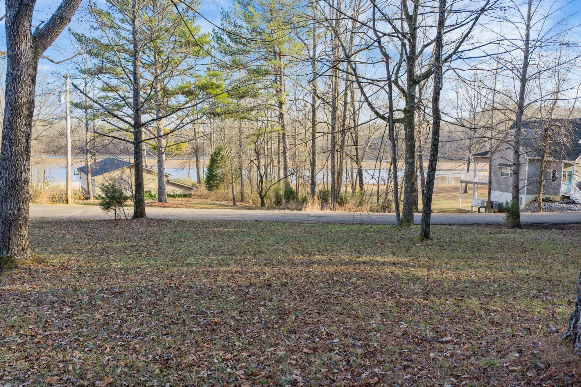 90 Arrowhead Circle Parsons, TN 38363 - Photo 6 of 18 a view of outdoor space with tree s