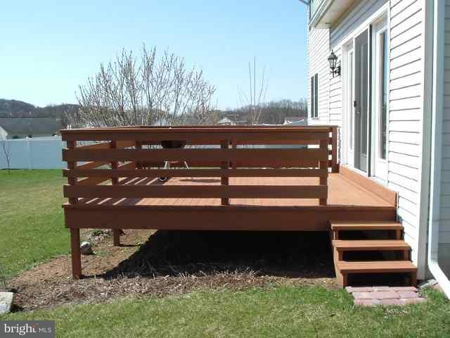 65 Olde Hickory Road Mount Wolf, PA 17347 - Photo 8 of 9 Gallery Image 8