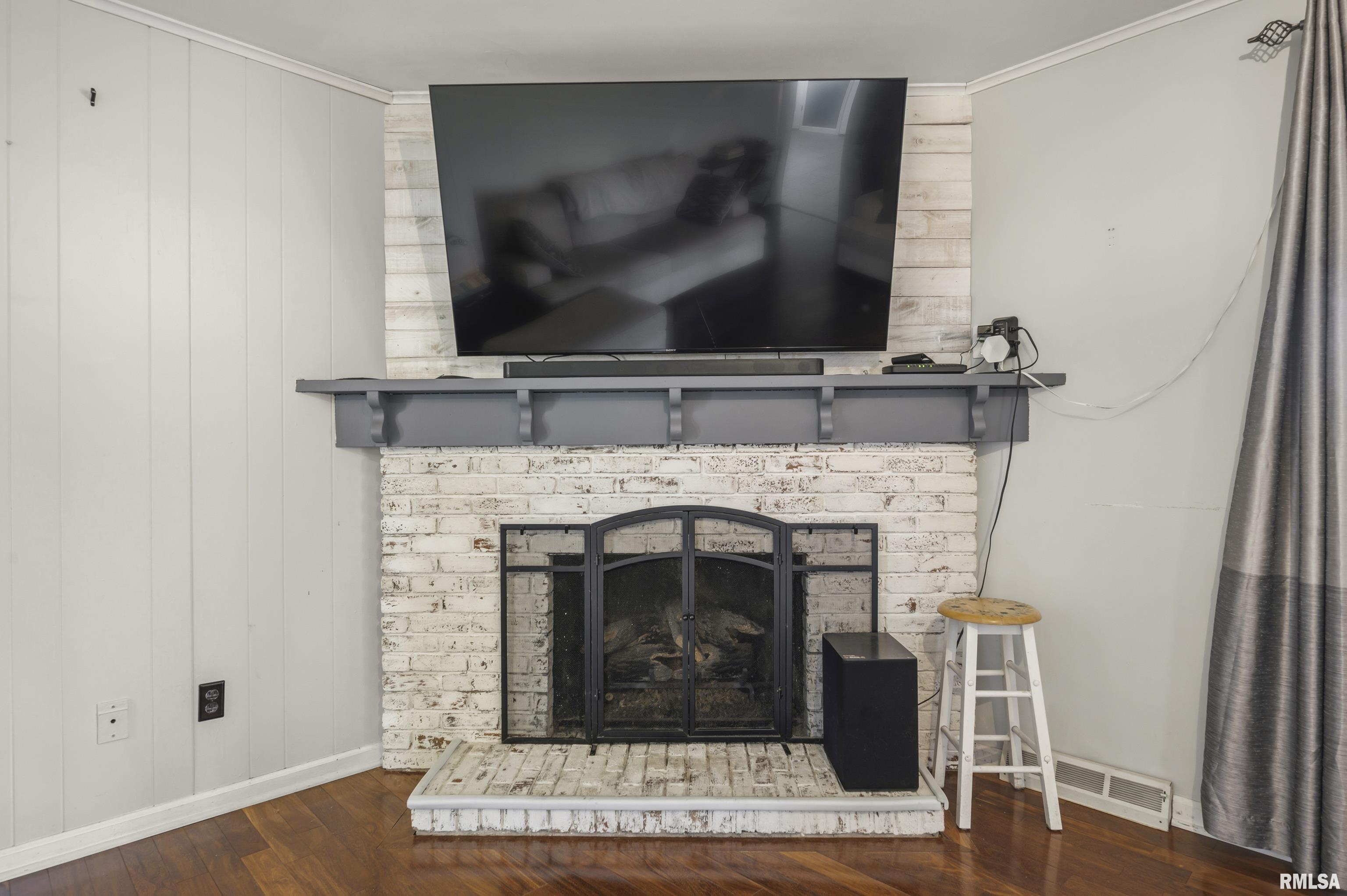 6502 North Post Oak Road Peoria, IL 61615 - Photo 19 of 42