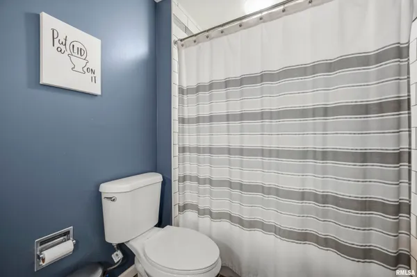 $269,900 | 6502 North Post Oak Road, Peoria, IL 61615