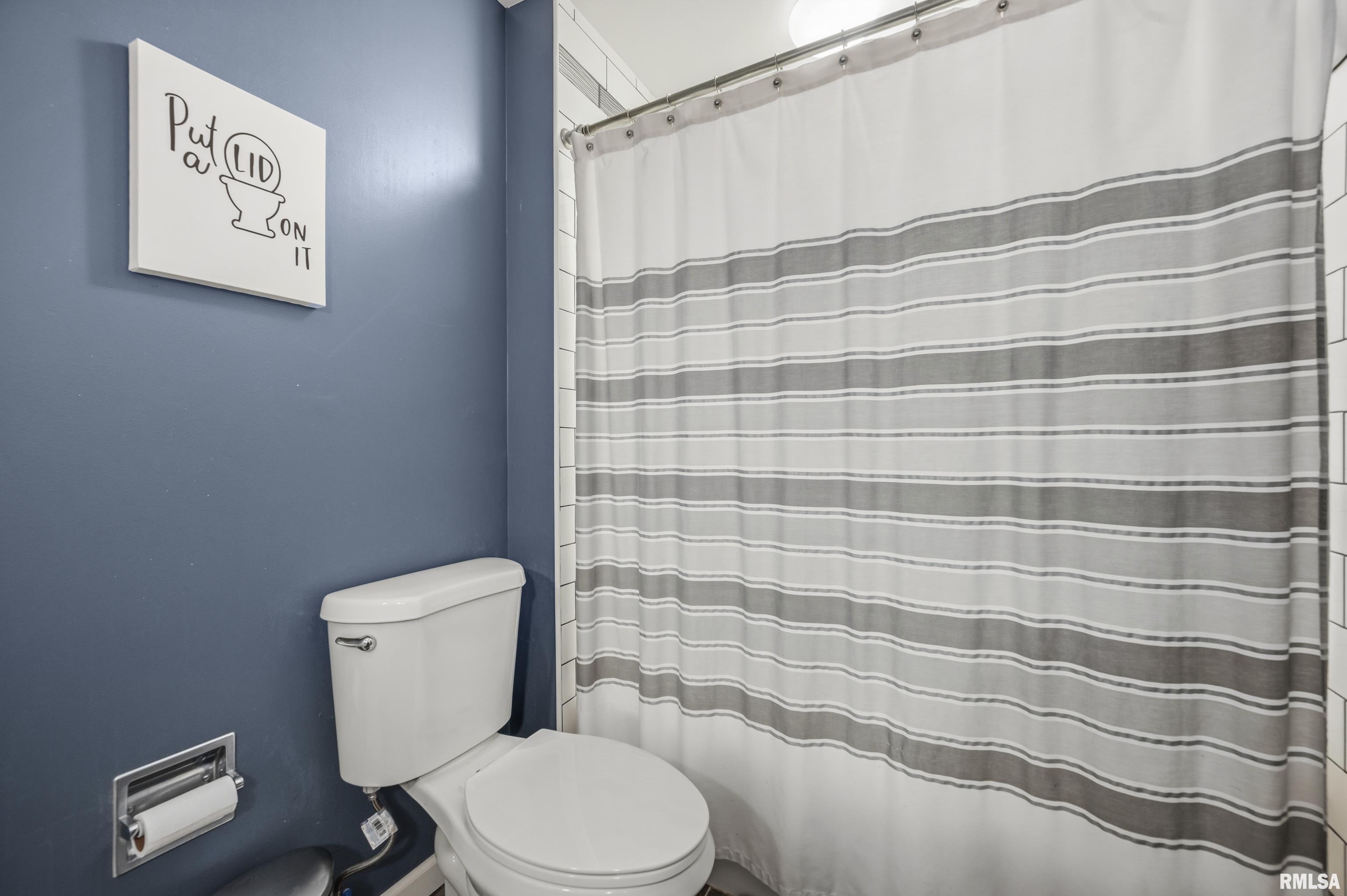 6502 North Post Oak Road Peoria, IL 61615 - Photo 23 of 42