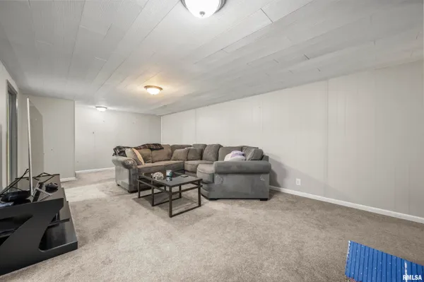 $269,900 | 6502 North Post Oak Road, Peoria, IL 61615