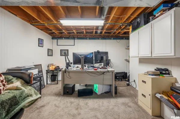 $269,900 | 6502 North Post Oak Road, Peoria, IL 61615